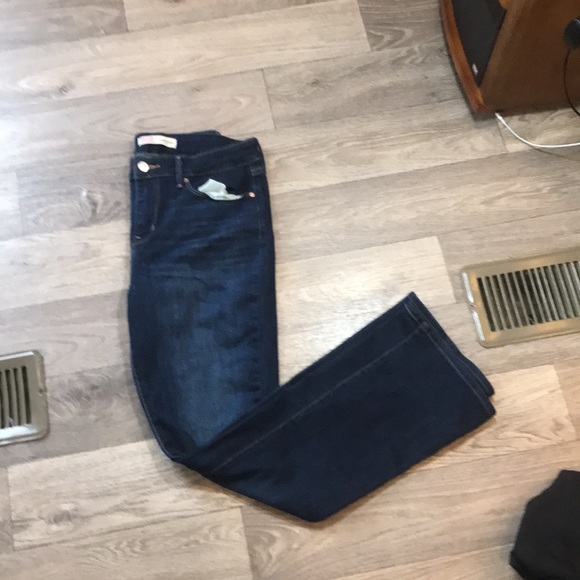 Levi’s mid rise boot cut jeans - Picture 5 of 6